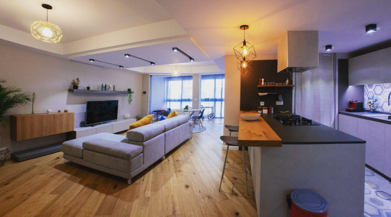 Hexagonal Design Apartment Valencia Exterior photo